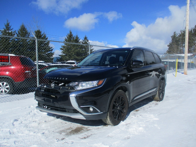 2016 Mitsubishi Outlander in Cars & Trucks in Barrie