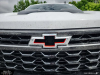Short Box Crew Cab 1500 4WD – Summit White with Jet Black/Graystone interior, keyless open and start... (image 8)