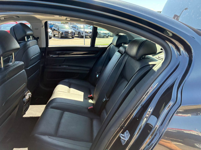 2013 BMW 7 Series 4dr Sdn 750i xDrive AWD */NAVI/360 CAM/HUD/LEA in Cars & Trucks in City of Toronto - Image 4