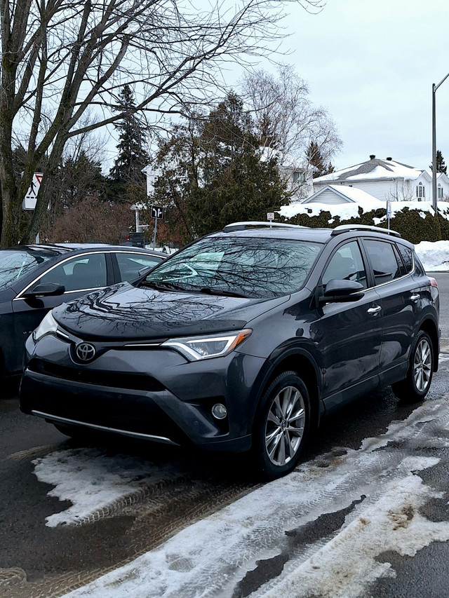 2016 Toyota RAV 4 Limited in Cars & Trucks in Gatineau - Image 2