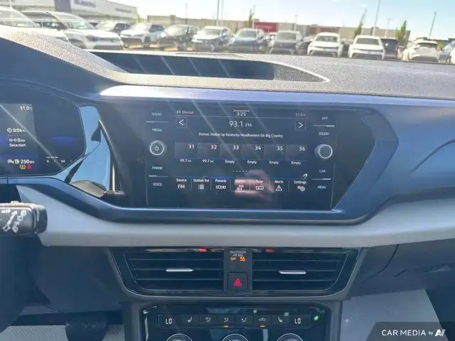 2022 Volkswagen Taos Comfortline in Cars & Trucks in Grande Prairie - Image 17
