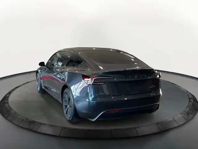 Tesla Model 3 2024 in Cars & Trucks in Markham / York Region - Image 10