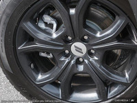 Are you in the market for a new car but hesitant about the price tag? With only a few kilometers on... (image 7)