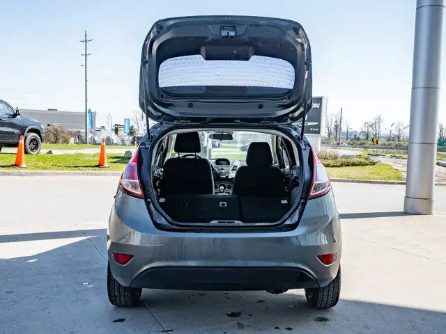 2015 Ford Fiesta SE in Cars & Trucks in Barrie - Image 7