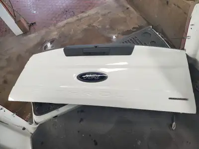 TAIL GATE FORD F250 2017 www.norsudauto.com 514-219-8118
