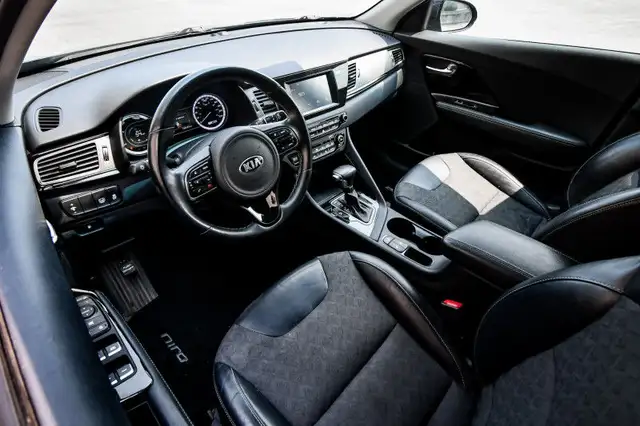 2019 Kia Niro EX Premium • HEATED SEATS • WIRELESS CHARGING in Cars & Trucks in Kingston - Image 13