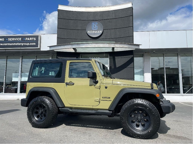2013 Jeep Wrangler Sport 4WD 3.6L V6 6SPD MANUAL HARD TOP in Cars & Trucks in Delta/Surrey/Langley