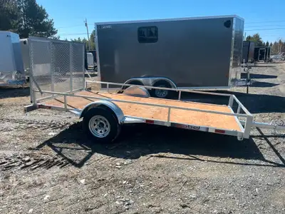 sell cargo trailer enclosed trailer remorque trailer fermé no- galvanize + also some utility galvani...