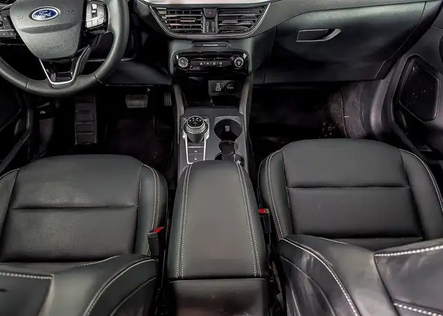 2025 Ford Escape Platinum in Cars & Trucks in Calgary - Image 21