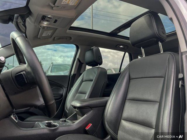 2023 GMC Terrain SLT AWD | Heated Seats & Steering | Sunroof | in Cars & Trucks in Strathcona County - Image 4