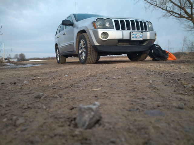 2006 Jeep Grand Cherokee Limited in Cars & Trucks in Barrie