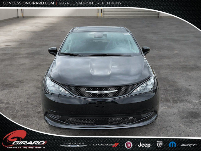 2024 Chrysler Grand Caravan SXT in Cars & Trucks in Laval / North Shore - Image 2