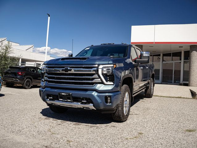 2025 Chevrolet Silverado 3500HD High Country in Cars & Trucks in Kelowna - Image 4