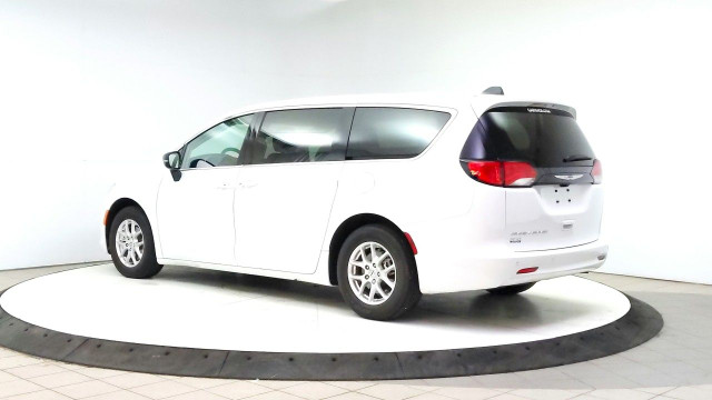 2024 Chrysler Grand Caravan in Cars & Trucks in Lethbridge - Image 3