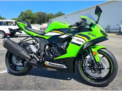 EN INVENTAIRE Rock Moto Sport Sherbrooke, Kawasaki, KTM, Cf Moto, Arctic Cat, Vespa, Piaggo, Aprilia...