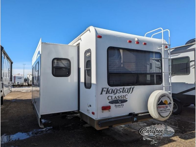 2012 Forest River RV Flagstaff 831RLSS in Travel Trailers & Campers in Edmonton - Image 4