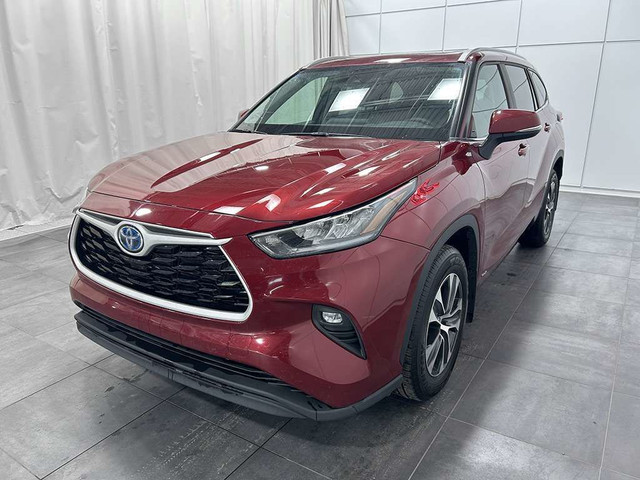 2024 Toyota Highlander XLE AWD - TOIT OUVRANT - INT. CUIR in Cars & Trucks in Québec City - Image 3