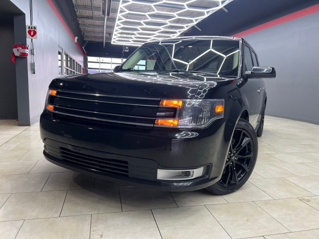2019 Ford Flex in Cars & Trucks in Edmonton - Image 4