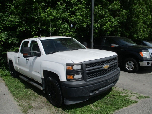 2015 Chevrolet Silverado 1500 ls crewcab 4x4 financement in Cars & Trucks in Laval / North Shore - Image 2