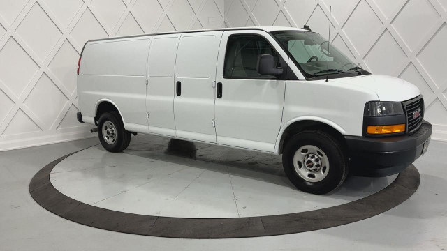 2023 GMC Savana 2500 Work Van 2500 EXTENDED| 4.3L V6| 8KM in Cars & Trucks in Markham / York Region - Image 2