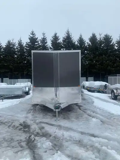 sell cargo trailer enclosed trailer remorque trailer fermé no- galvanize + also some utility galvani...