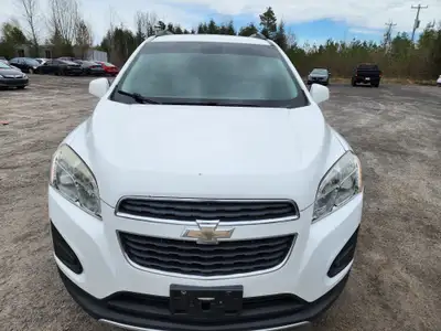 2015 Chevrolet Trax AWD Certified Ontario and Quebec Clean title Sunroof Bluetooth Backup camera Lea...