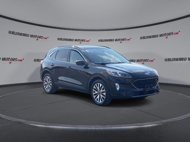 2022 Ford Escape Titanium in Cars & Trucks in Hamilton - Image 2