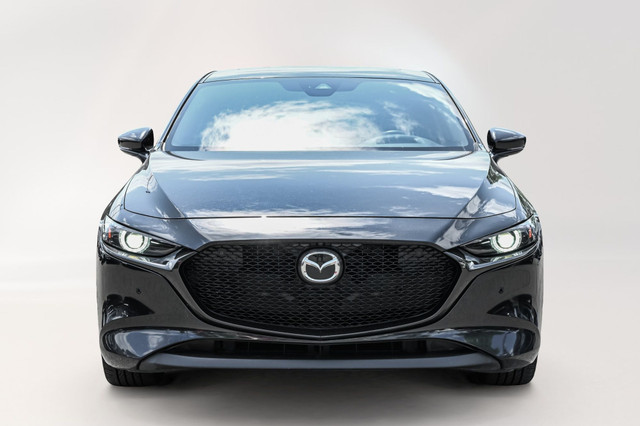 2022 Mazda Mazda3 Sport GT Turbo | Awd | Cuir Rouge Grenat | Awd in Cars & Trucks in City of Montréal - Image 2