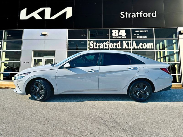 2022 Hyundai Elantra Preferred w/Sun & Tech Pkg in Cars & Trucks in Stratford - Image 4