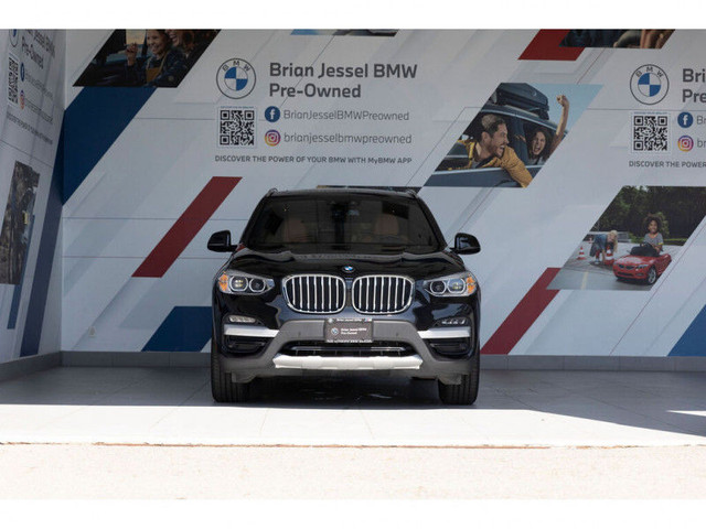 2021 BMW X3 xDrive30e Plug-In Hybrid in Cars & Trucks in Vancouver - Image 3
