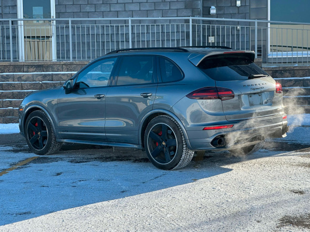 2016 Porsche Cayenne AWD 4dr GTS| $0 DOWN | EVERYONE APPROVED! in Cars & Trucks in Calgary - Image 3