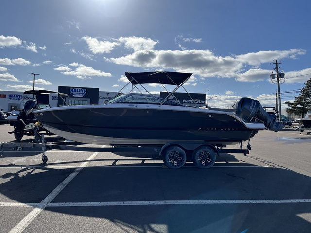 2023 Four Winns H4 OB W/YAMAHA F200XCA AND TRAILER in Powerboats & Motorboats in City of Halifax - Image 2