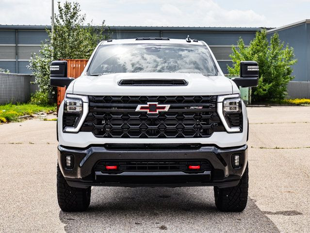 2025 Chevrolet Silverado 2500HD ZR2 in Cars & Trucks in Strathcona County - Image 3