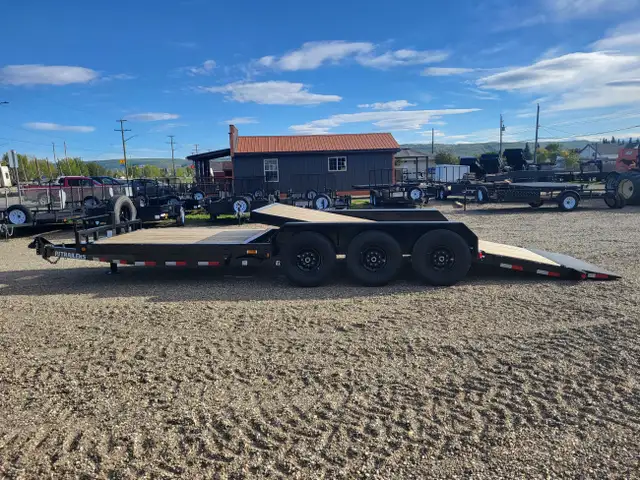 2025 PJ Trailers TRIAXLE PARTIAL GRAVITY TILT in Cargo & Utility Trailers in Fort St. John - Image 6