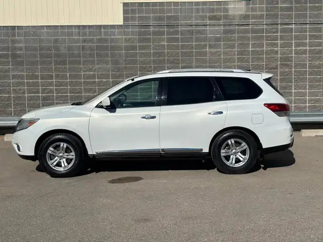2014 Nissan Pathfinder 4WD 4dr S |BIG SUMMER BLOWOUT! in Cars & Trucks in Calgary - Image 3
