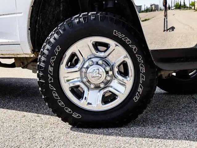 2017 Ram 3500 ST 6.7L in Cars & Trucks in Strathcona County - Image 7