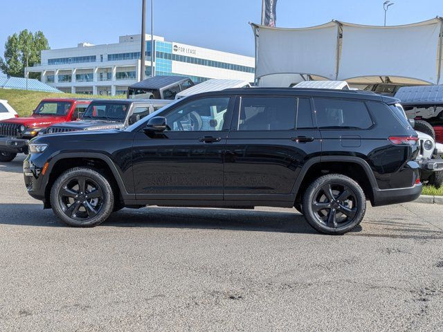 2025 Jeep Grand Cherokee L Limited - Luxury Tech Grp II - Black in Cars & Trucks in Calgary - Image 4