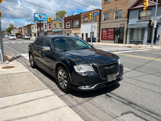 2015 CHRYSLER 300C !!! AWD !!! NO ACCIDENTS !!! LOADED !!! in Cars & Trucks in City of Toronto - Image 3