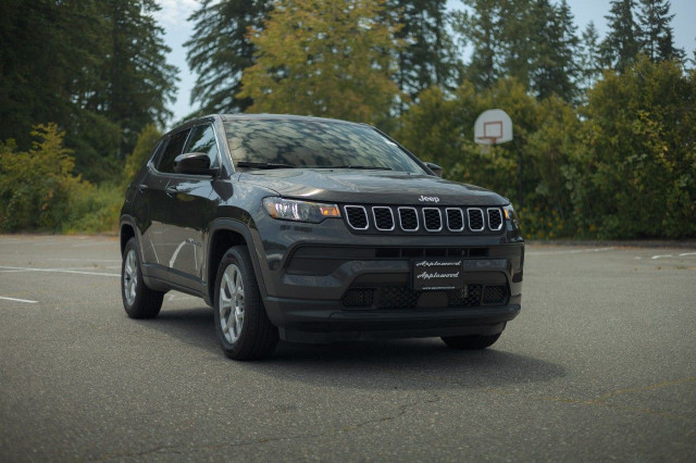 2024 Jeep Compass in Cars & Trucks in Delta/Surrey/Langley - Image 2