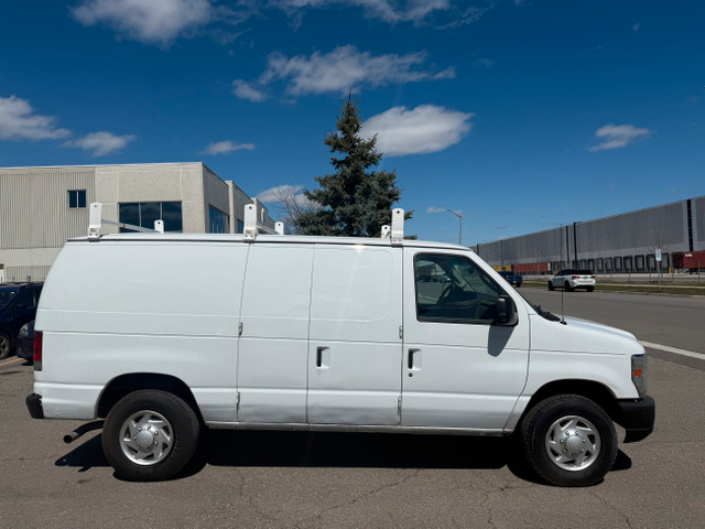 2014 Ford Econoline Cargo Van Ford E-250 CL - CARGO in Cars & Trucks in Oakville / Halton Region - Image 3