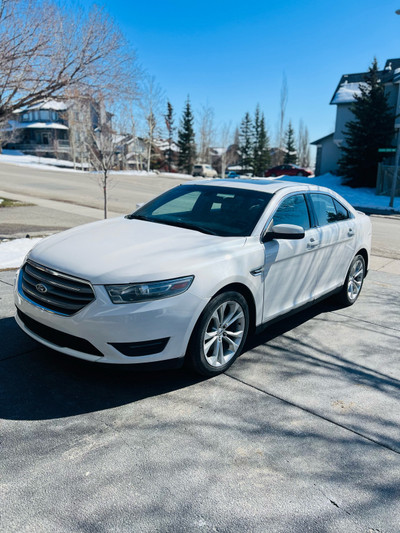 2013 Ford Taurus AWD