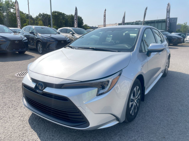 2024 Toyota Corolla LE / Camera / Bluetooth / Cuir Bien Équipé / in Cars & Trucks in Laval / North Shore