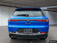 Leather Combination sports Electric Seats , Adaptive Cruise Control with Stop, Wireless charging pad... (image 5)