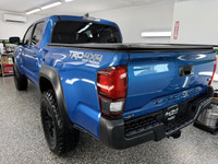 We have a LIFTED 2018 Toyota Tacoma TRD OFFROAD 4x4! This truck looks and drives incredible! It come... (image 3)