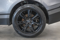 Land Rover Range Rover Velar P250 S 2023: - Extérieur métallisé gris EIGER sur intérieur en cuir noi... (image 8)