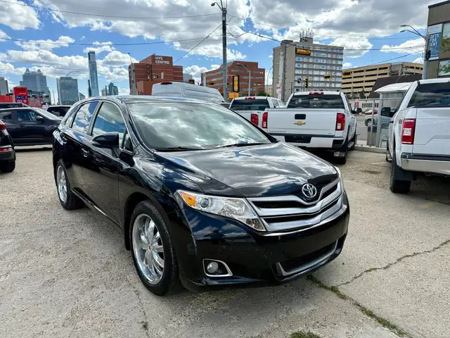 2016 Toyota Venza XLE in Cars & Trucks in Edmonton - Image 8