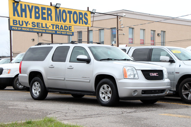 2011 GMC Yukon XL SLE 4X4+9-Passenger+Certified in Cars & Trucks in Mississauga / Peel Region