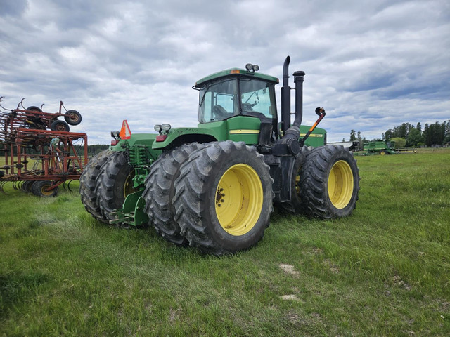 2005 John Deere 4WD Tractor 9320 in Farming Equipment in Calgary - Image 4
