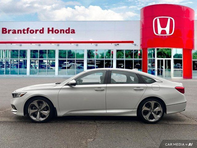 2019 Honda Accord Sedan Touring in Cars & Trucks in Brantford - Image 2