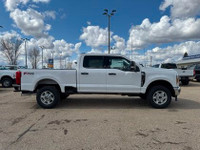 AMVIC Licensed Engine: 8 Cylinder Engine 7.3L Safety Equipment ABS And Driveline Traction Control Si... (image 1)